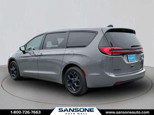 2023 Chrysler Pacifica Hybrid Touring L