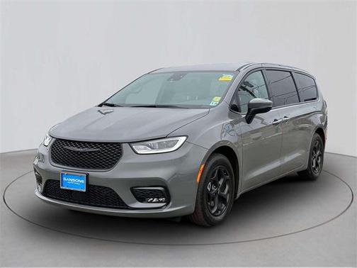 2023 Chrysler Pacifica Hybrid Touring L