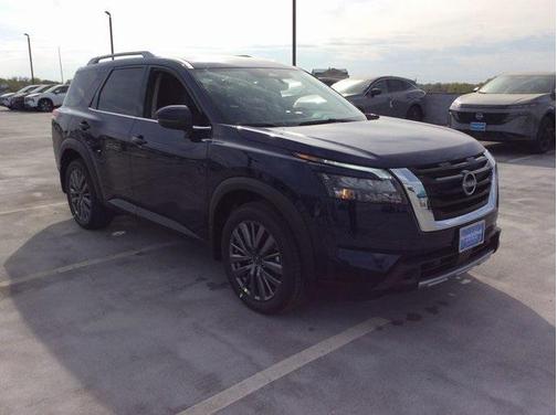 2025 Nissan Pathfinder SL 4WD