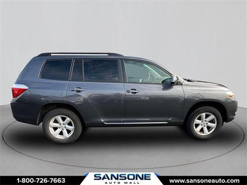 2010 Toyota Highlander SE