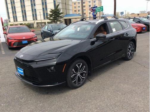 2025 Toyota Crown Signia XLE