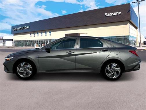 2025 Hyundai ELANTRA SEL