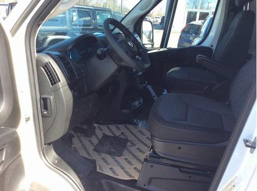 2025 RAM ProMaster 2500 Tradesman
