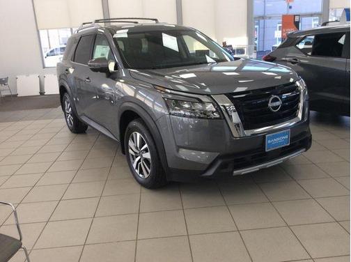 2025 Nissan Pathfinder SL 4WD