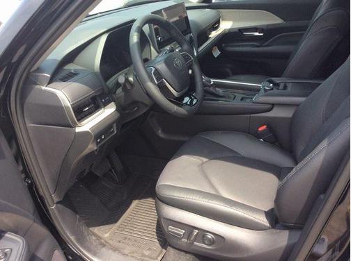 2025 Toyota Grand Highlander Platinum