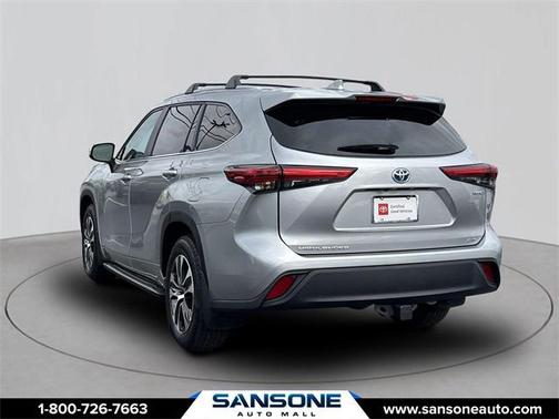 2023 Toyota Highlander Hybrid XLE