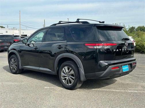 2022 Nissan Pathfinder SV 4WD