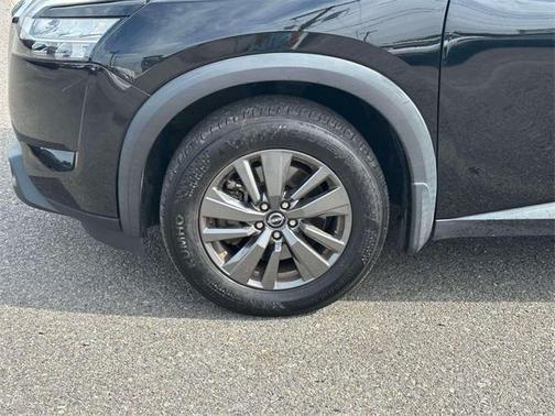 2022 Nissan Pathfinder SV 4WD
