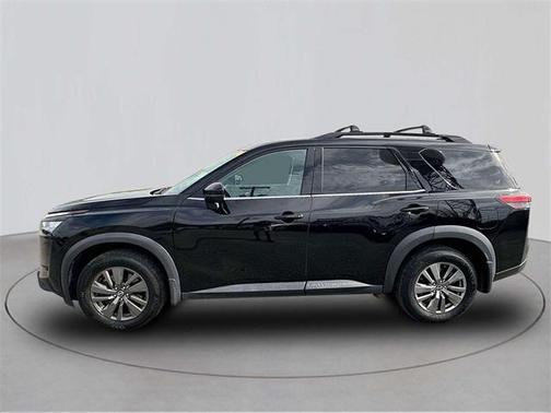 2022 Nissan Pathfinder SV 4WD