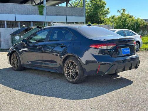 Midnight Black Metallic 2024 Toyota Corolla SE