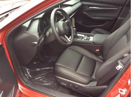 2025 Mazda Mazda3 FWD w/Preferred Package