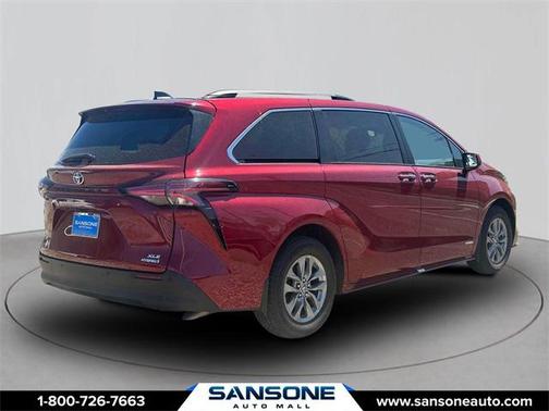 2021 Toyota Sienna XLE 7 Passenger