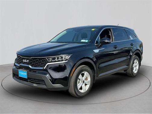2022 Kia Sorento LX
