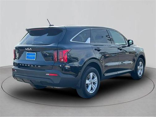 2022 Kia Sorento LX