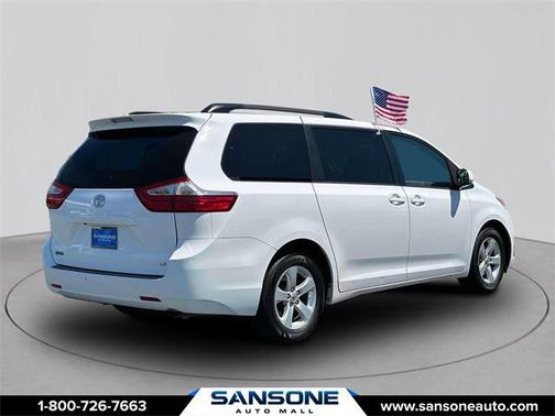 2017 Toyota Sienna LE