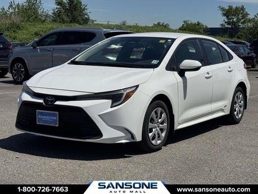 Ice 2024 Toyota Corolla Hybrid LE