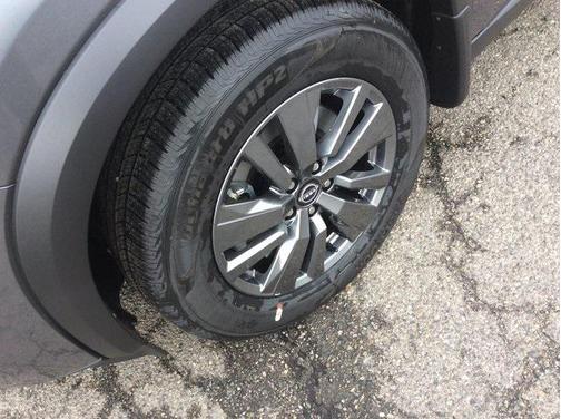2025 Nissan Pathfinder S 4WD