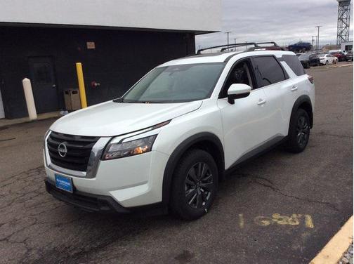 2025 Nissan Pathfinder SV 4WD