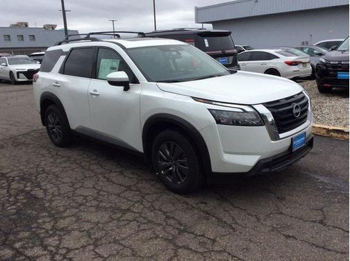 2025 Nissan Pathfinder SV 4WD