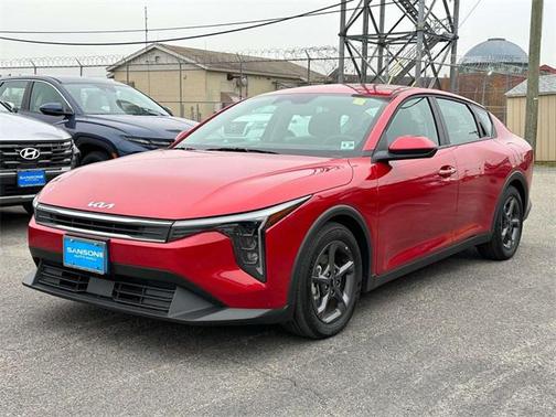 2025 Kia K4 LXS