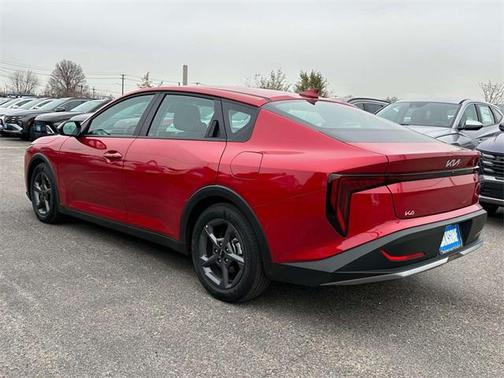 2025 Kia K4 LXS