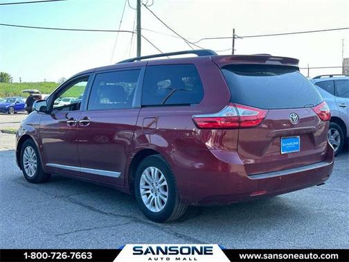 2017 Toyota Sienna XLE Premium