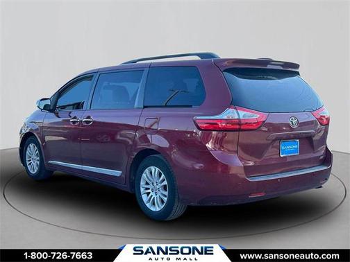 2017 Toyota Sienna XLE Premium