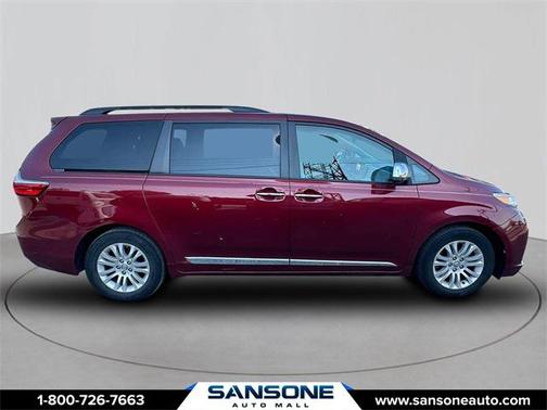 2017 Toyota Sienna XLE Premium
