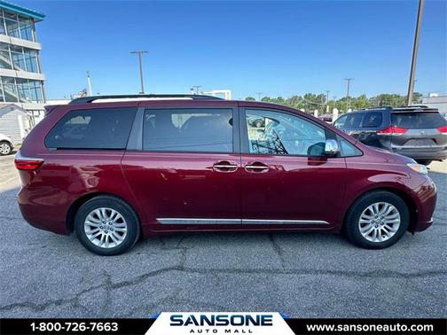 2017 Toyota Sienna XLE Premium