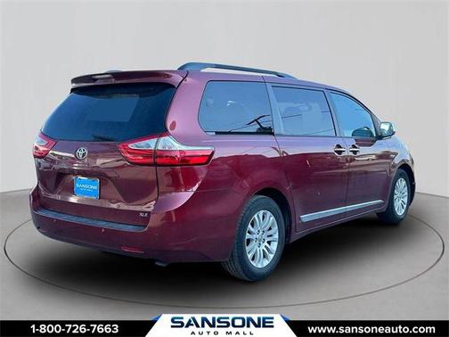 2017 Toyota Sienna XLE Premium