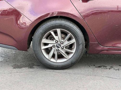 Sangria 2020 Kia Optima LX