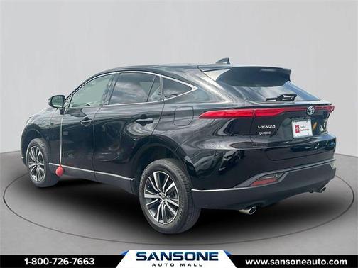 2022 Toyota Venza LE