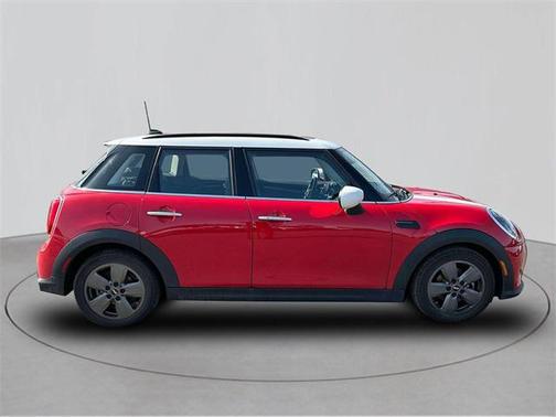 2023 MINI Hardtop Cooper