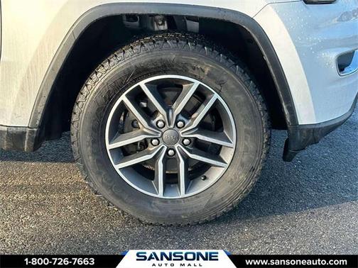 2020 Jeep Grand Cherokee Laredo