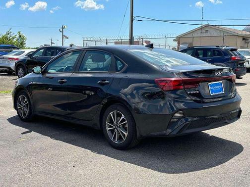 Aurora Black 2023 Kia Forte LXS