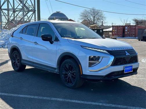 2022 Mitsubishi Eclipse Cross LE