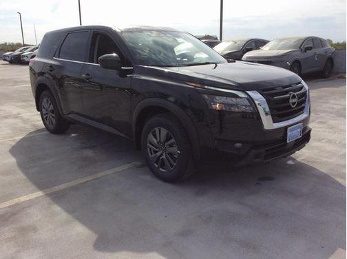 2025 Nissan Pathfinder S 4WD