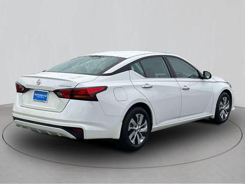 2022 Nissan Altima S FWD