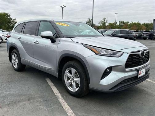 2020 Toyota Highlander LE