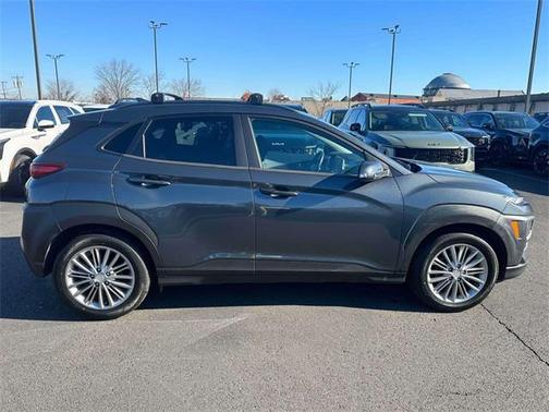 2021 Hyundai KONA SEL Plus