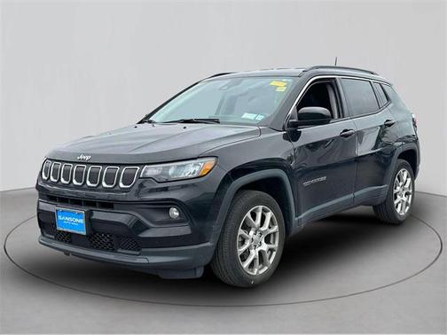 2022 Jeep Compass Latitude Lux