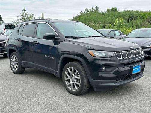 2022 Jeep Compass Latitude Lux
