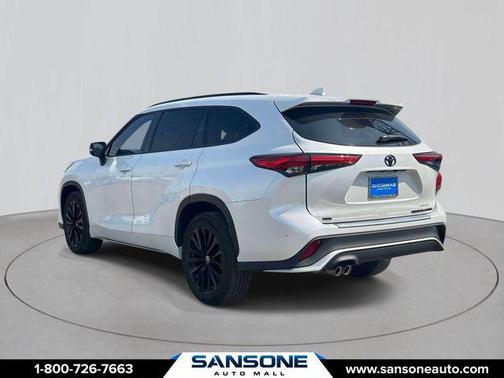 Wind Chill Pearl 2023 Toyota Highlander XSE