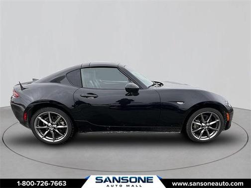 2022 Mazda MX-5 Miata RF Grand Touring