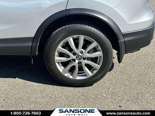 Brilliant Silver Metallic 2021 Nissan Rogue Sport S