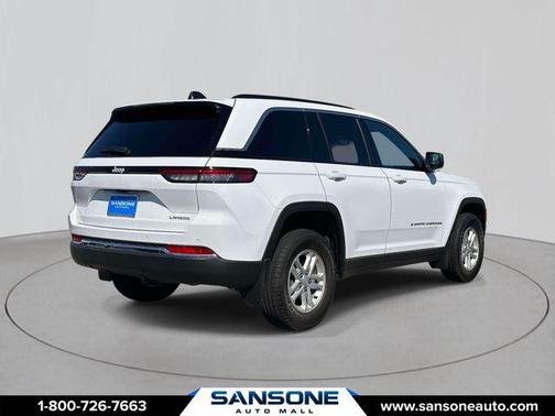Bright White Clearcoat 2024 Jeep Grand Cherokee Laredo