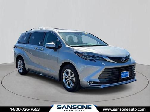 Celestialsilver 2024 Toyota Sienna Platinum