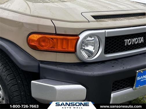 2014 Toyota FJ Cruiser Base
