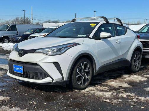 2022 Toyota C-HR XLE