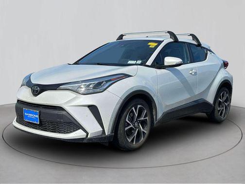 2022 Toyota C-HR XLE